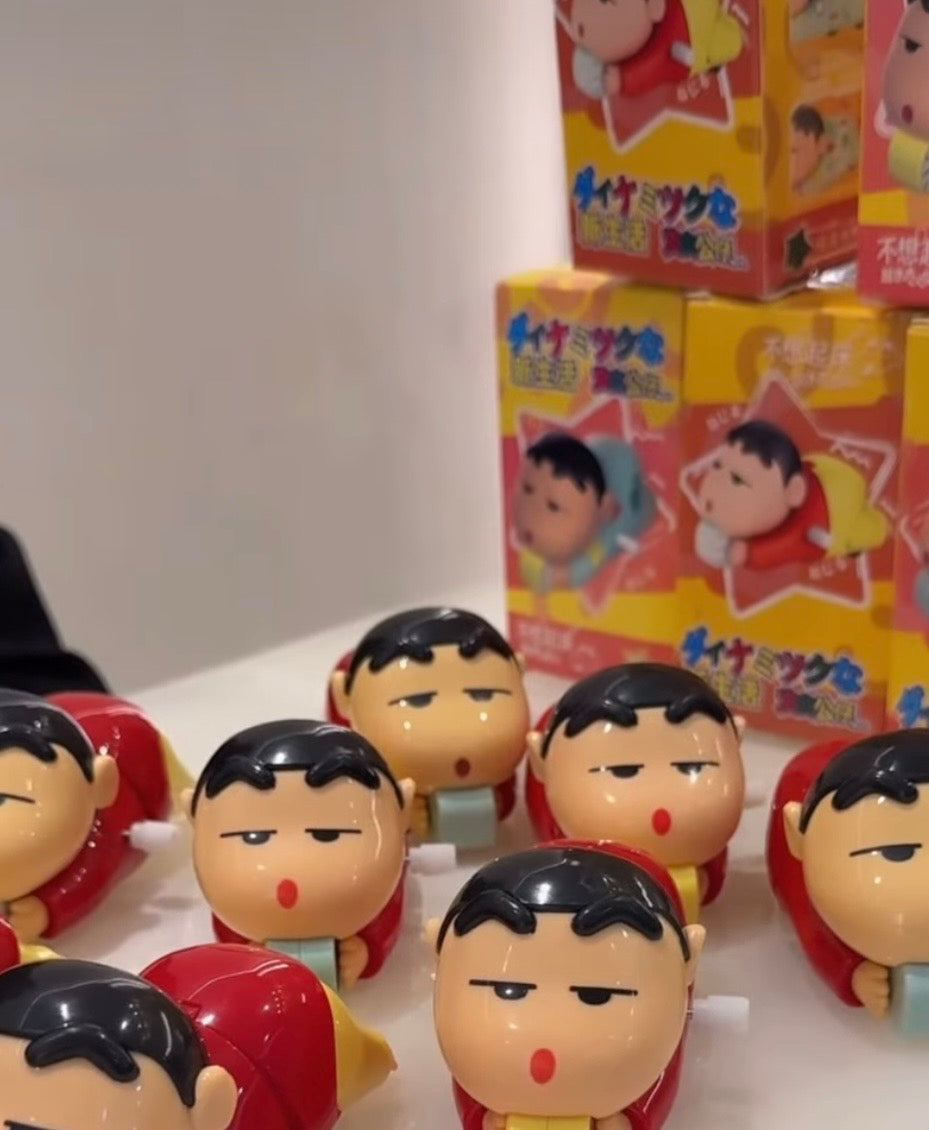 Shinchan Crawling Toy with Candy Holder – Cute Wind-Up Gift